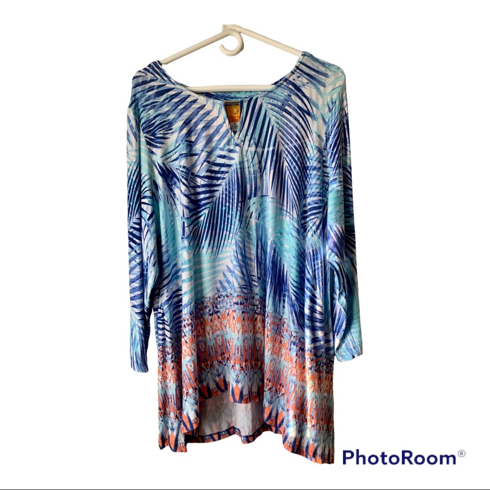 Ruby Rd. Palm Leaf Print 3/4 Sleeve Blouse with Shark Bite hem and Metal Detail